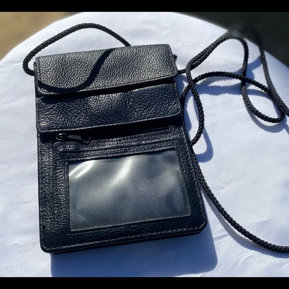 VTG Wilsons Leather Travel Neck Wallet, Sz 6”x 4”